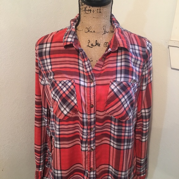 Merona Tops - Merona plaid button down shirt